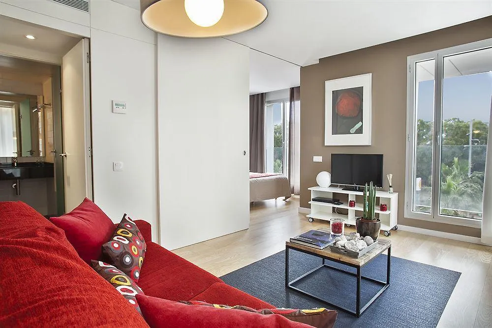 Mistral City Pool Apartments Barcelona