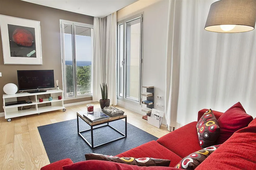 Mistral City Pool Apartments Barcelona Spain