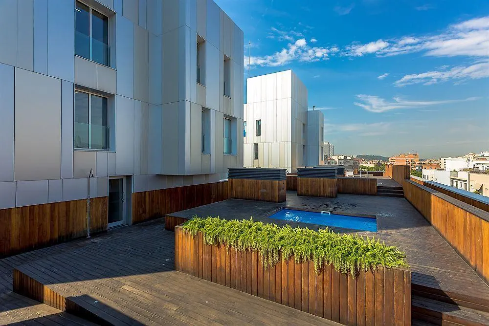 Mistral City Pool Apartments Barcelona