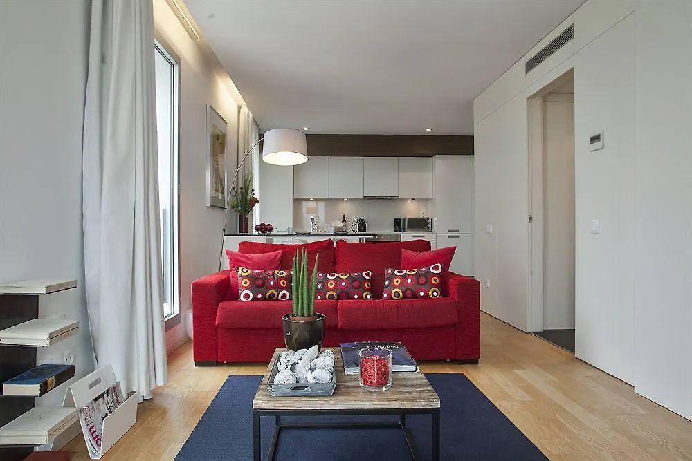 Mistral City Pool Apartments Barcelona
